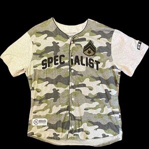 American Destiny mens camouflage short sleeve button down shirt athletic